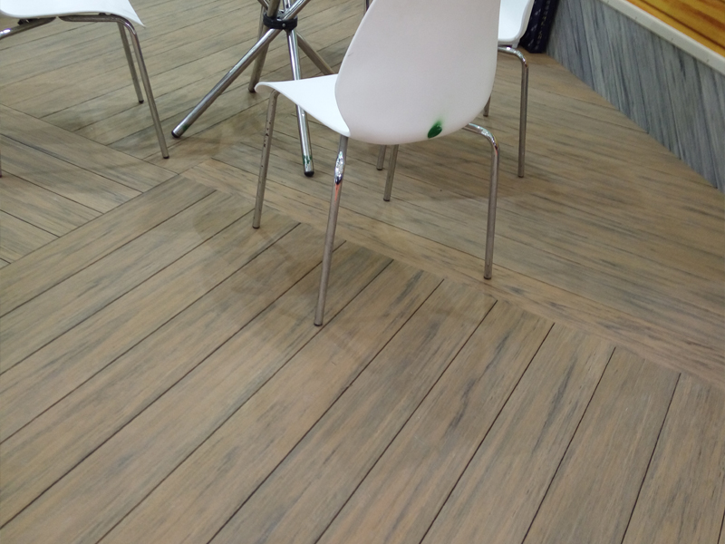 WPC Bicolor Deck